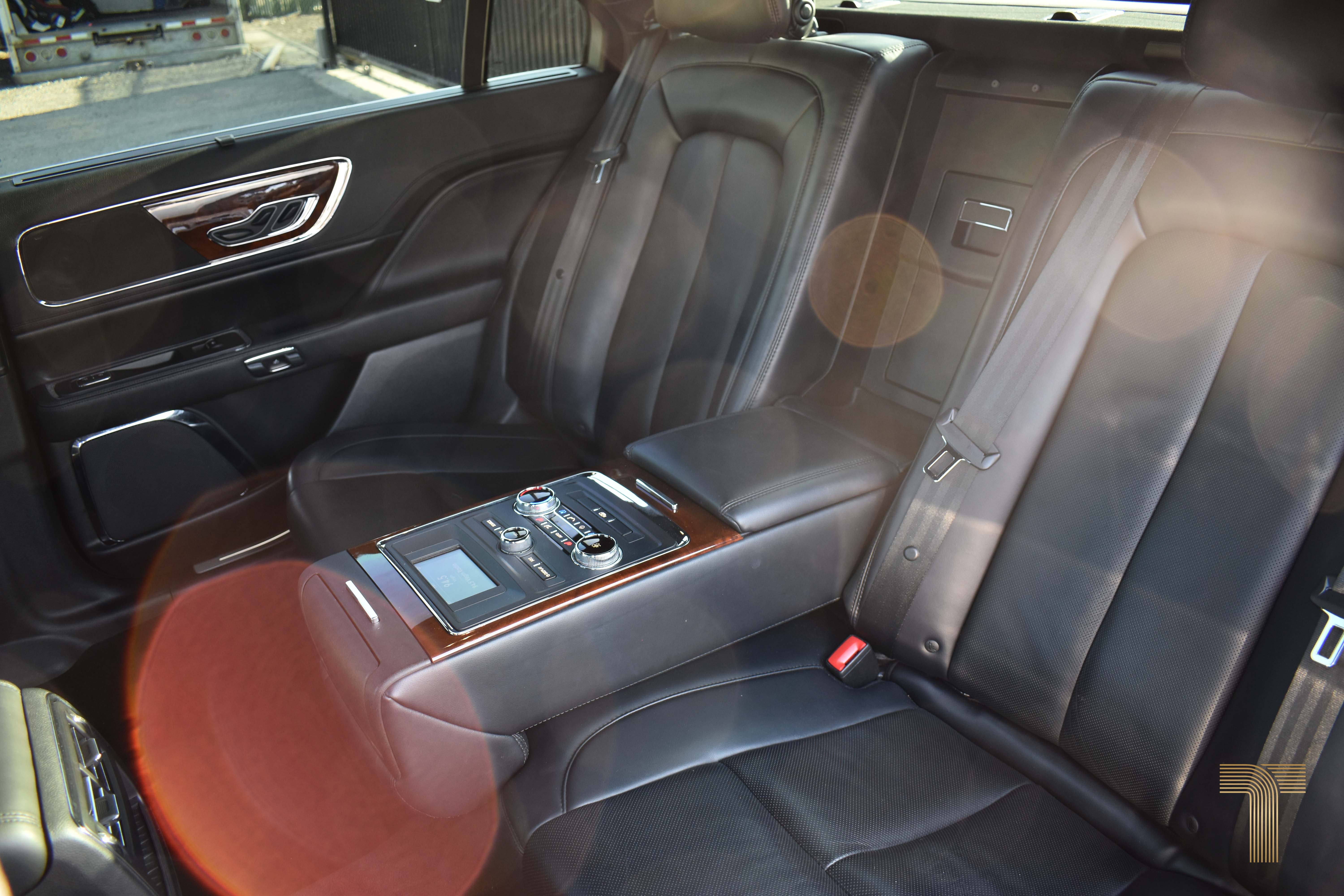 Black car service vancouver, discounted rates to airport