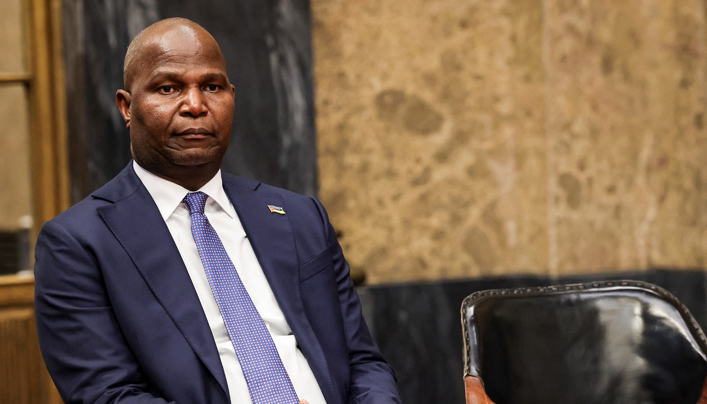 Chapo empossa Edson Macuácua e participa nas cerimónias dos 40 anos da morte de Samora Machel