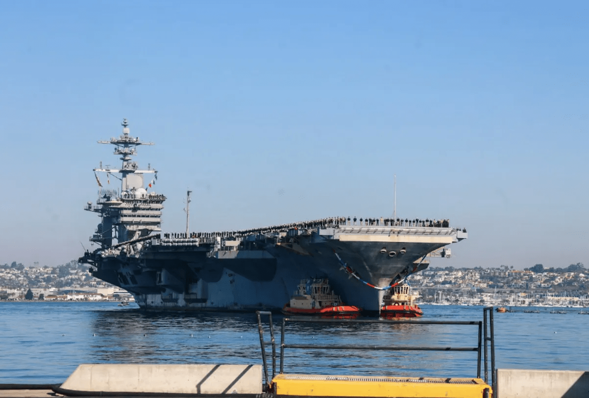 Trump califica de “falsas” las preocupaciones sobre las condiciones a bordo del USS Abraham Lincoln Trump califica de “falsas” las preocupaciones sobre las condiciones a bordo del USS Abraham Lincoln