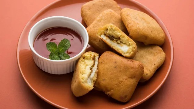 पनीर पकोड़ा रेसिपी | Paneer Pakora In Hindi | पनीर पकोड़ा | Times Recipe