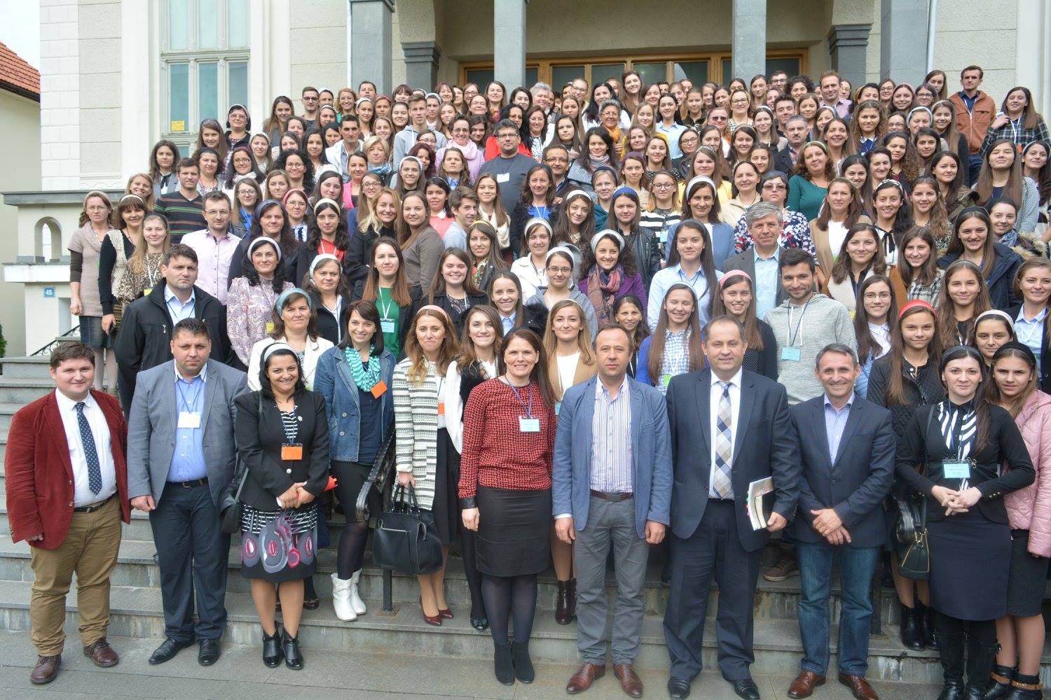 Participanţii la conferinţă