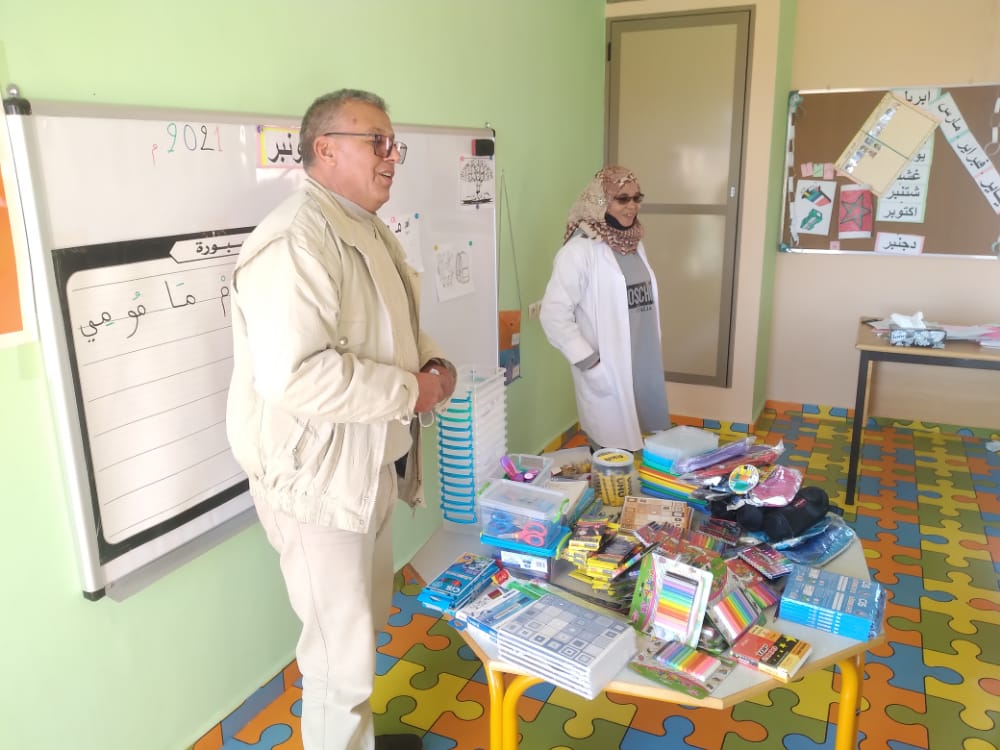 فدرالية جمعيات بومالن دادس الكبرى توزع الأدوات المدرسية على أطفال وحدات التعليم الأولي بتنغير