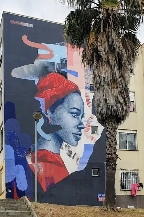 Street art by Draw & Contra in Quinta do Mocho, Lisbon