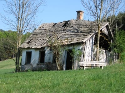 Empfehlenswert ist daher, dass nach deckung der kaufnebenkosten noch eine eigenkapitalquote von wenigstens 20 % des kaufpreises übrig ist. Was kostet ein Minihaus? | Tiny Houses