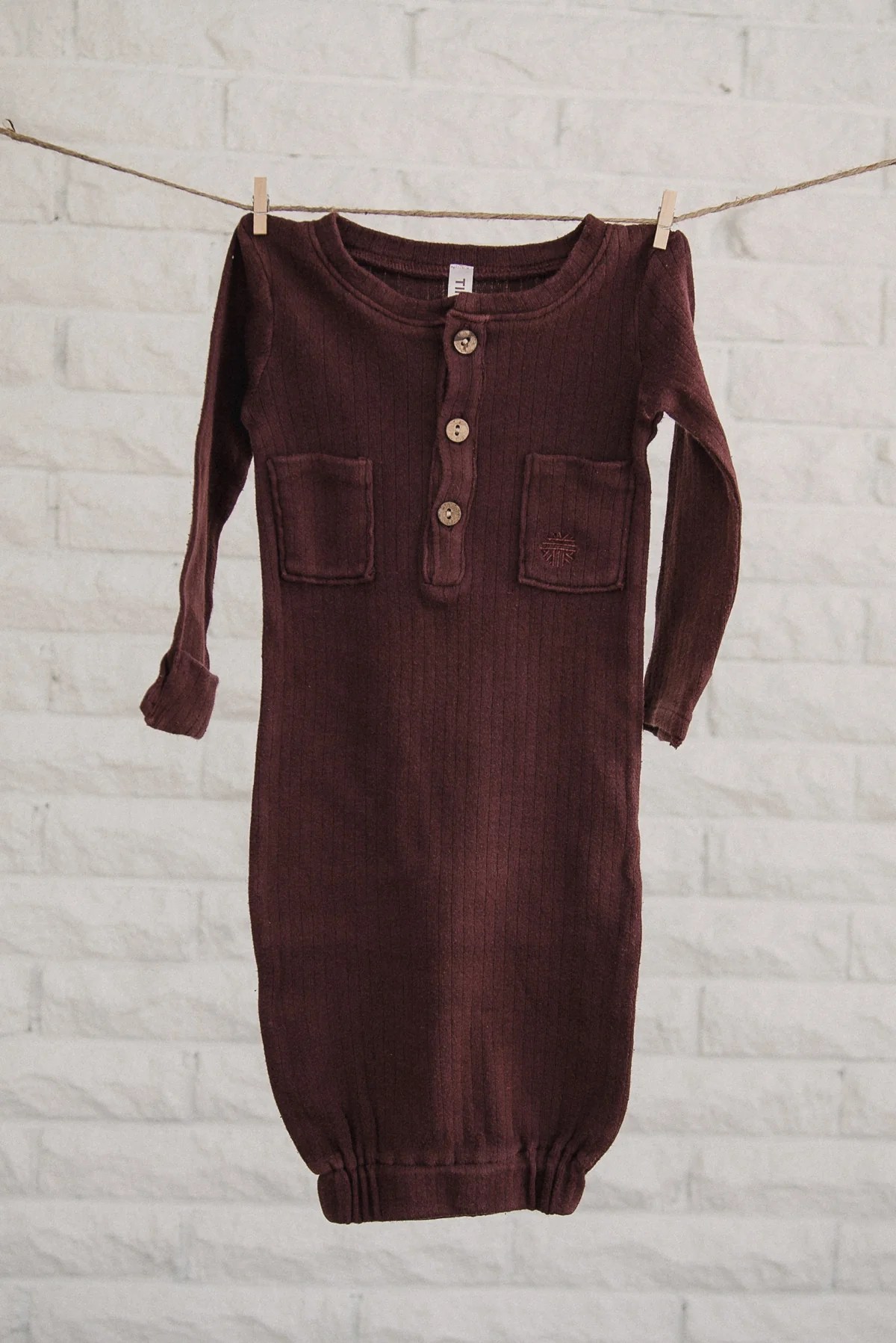 All Tiny Threads Clothing - Premium Vintage Background Gallery - Full HD