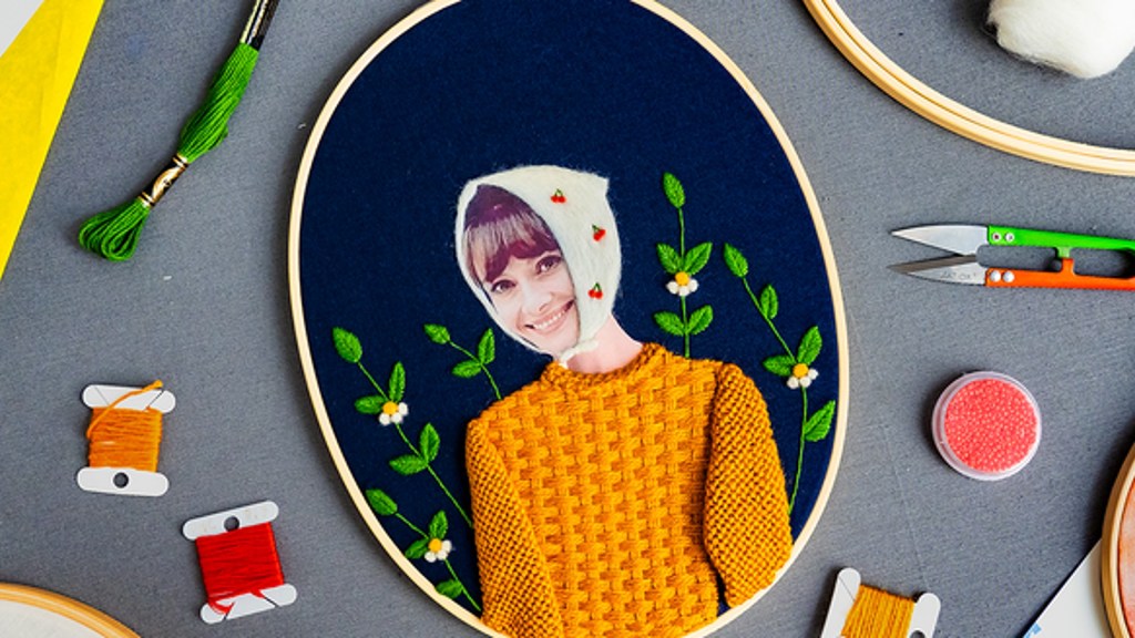 Photo themed embroidery classes