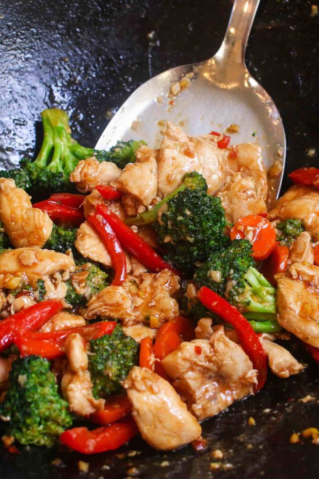 Grind them with garlic, salt, sugar and vinegar into a fine paste. Hunan Chicken Vs Szechuan Chicken Differences How To Make Tipbuzz