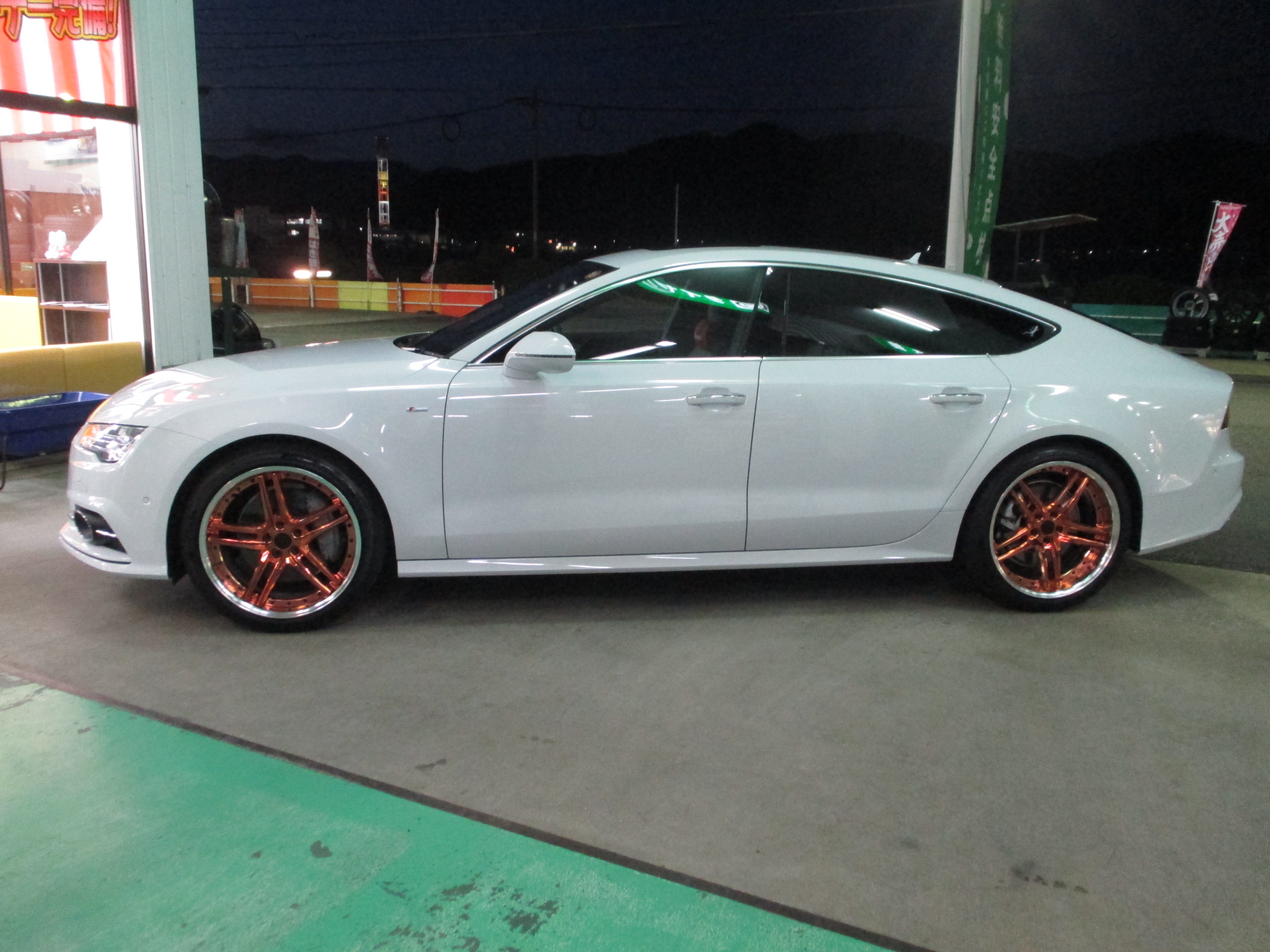 Audi A7にWORKグノーシス取り付けました | 山口でタイヤのことなら