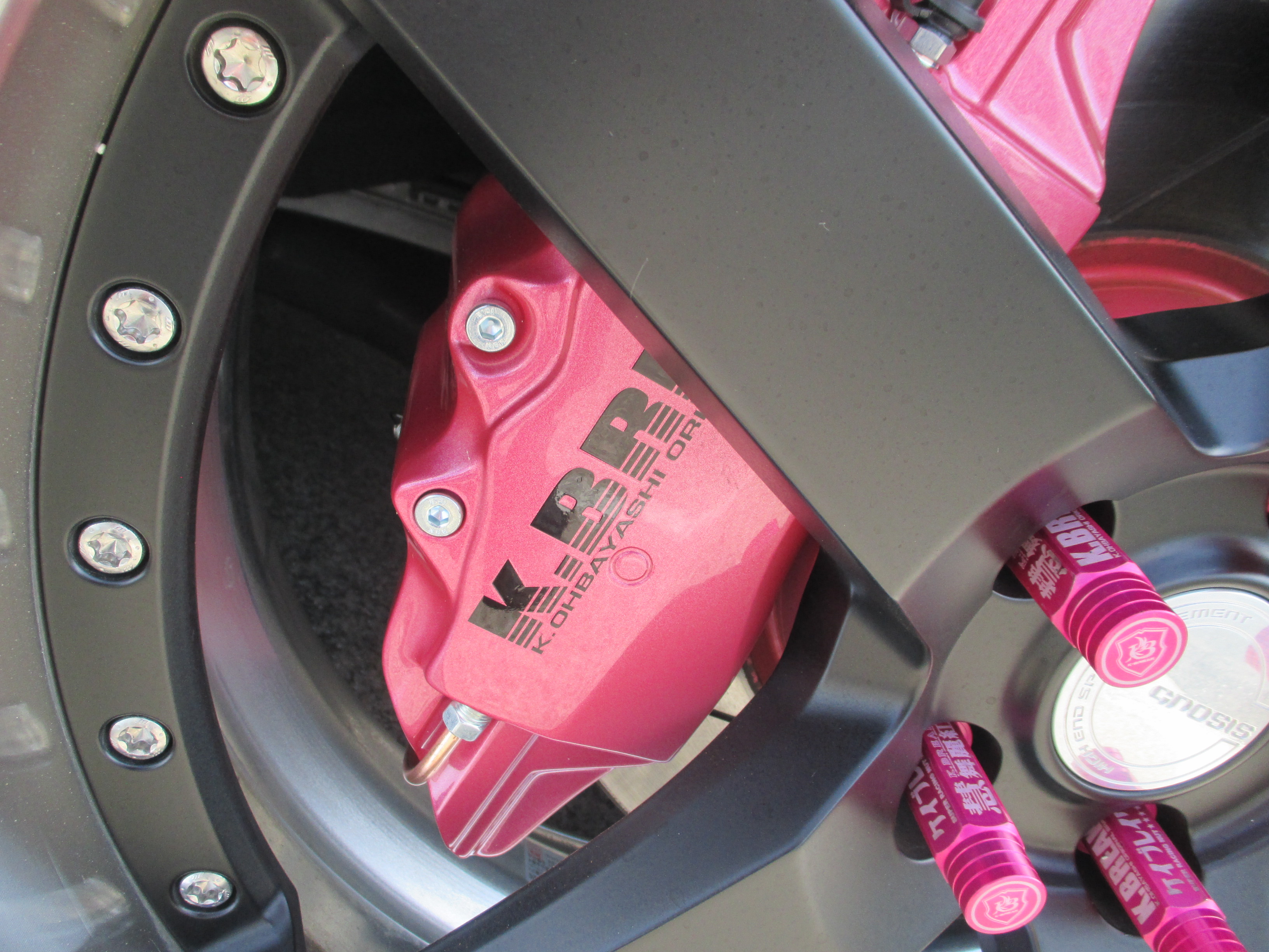 210クラウンにKブレイク、キャリパーカバー取り付けました | 山口で