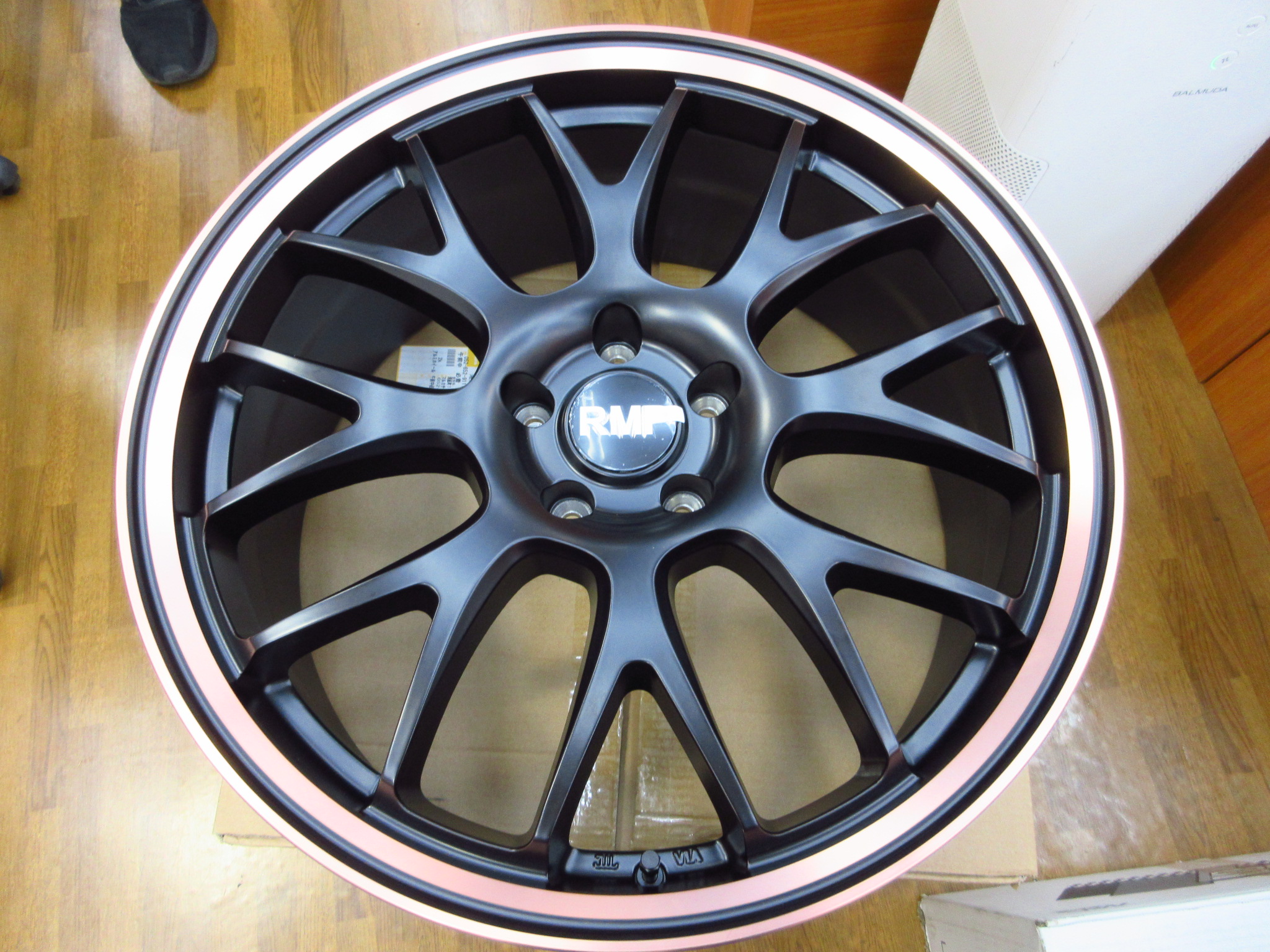 マルカサービスさんがRMP新作持って来られました | 山口でタイヤの