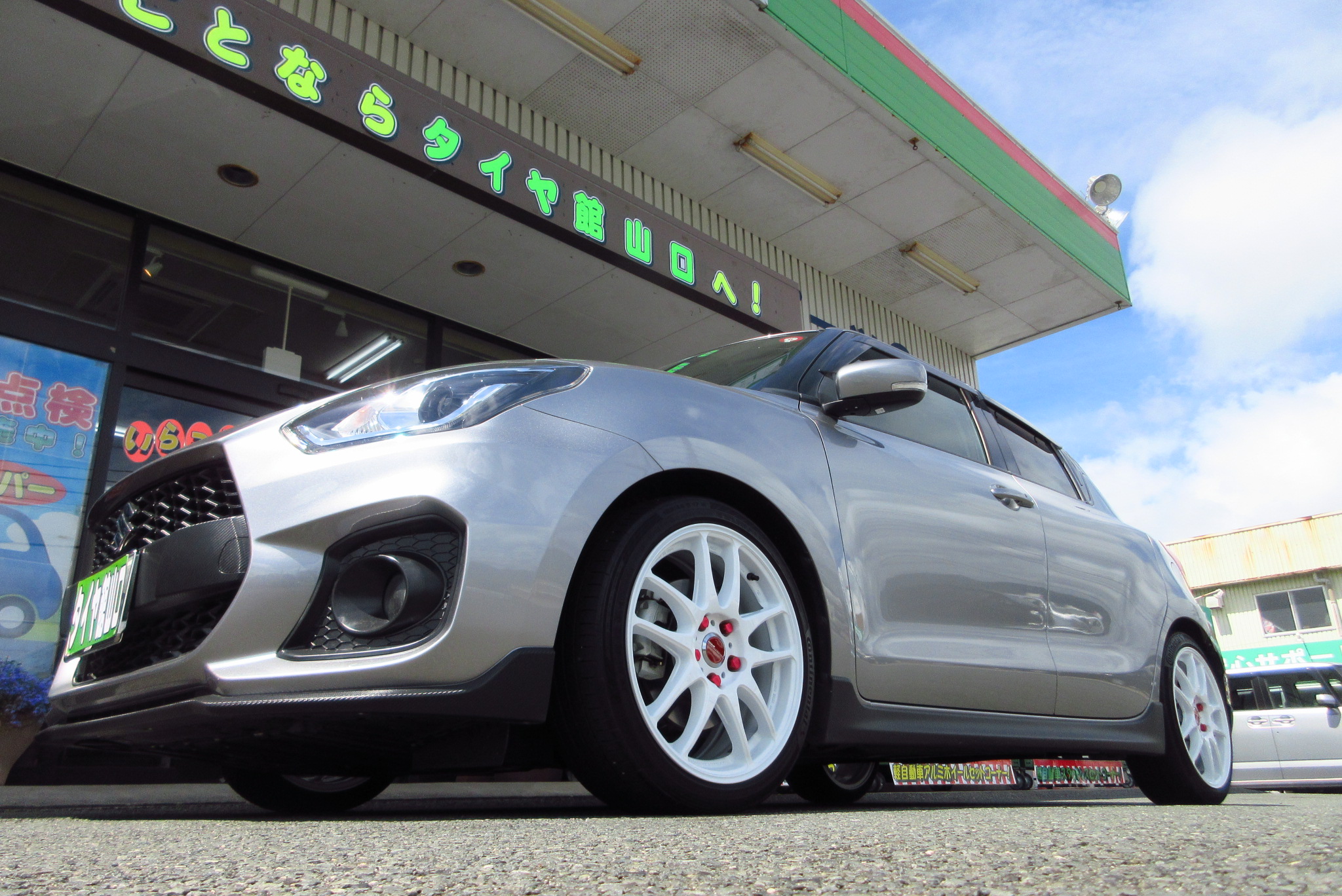 スイフトスポーツにWORKエモーションCR極取り付けました | 山口