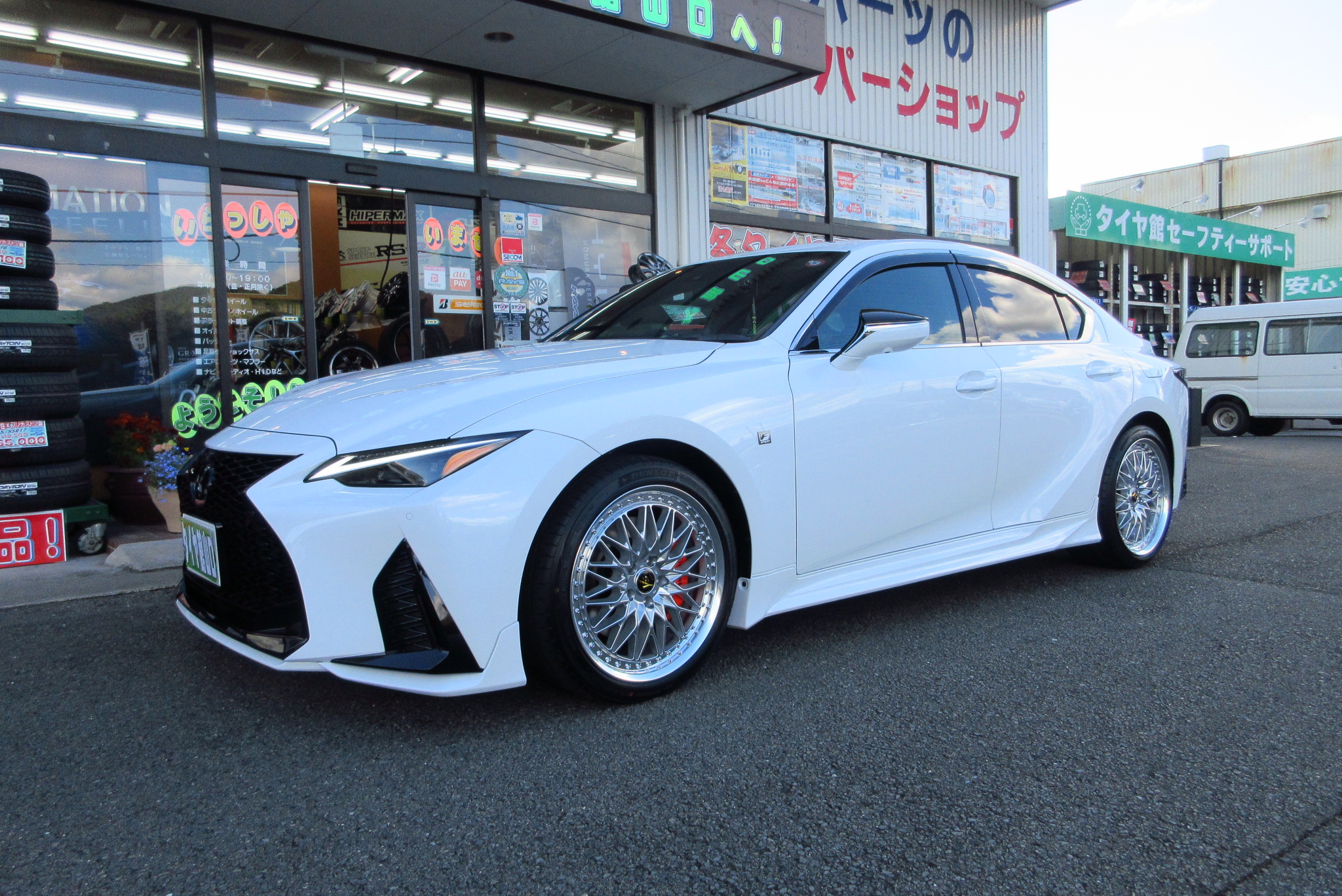レクサスIS・FスポーツにWORK・VSXV取り付けました | 山口