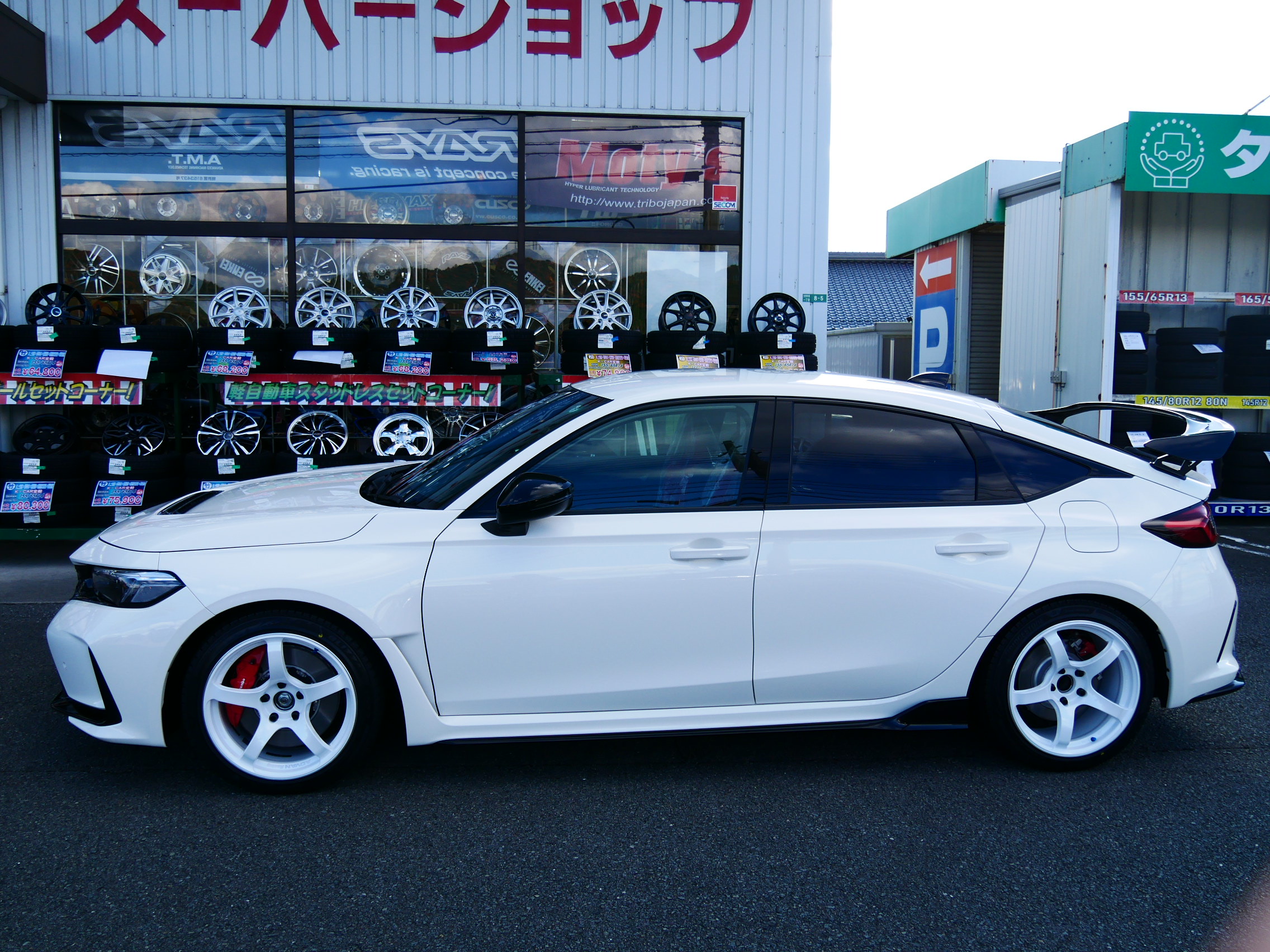 FL5シビックタイプRにADVANレーシングTC‐4を取り付けまし