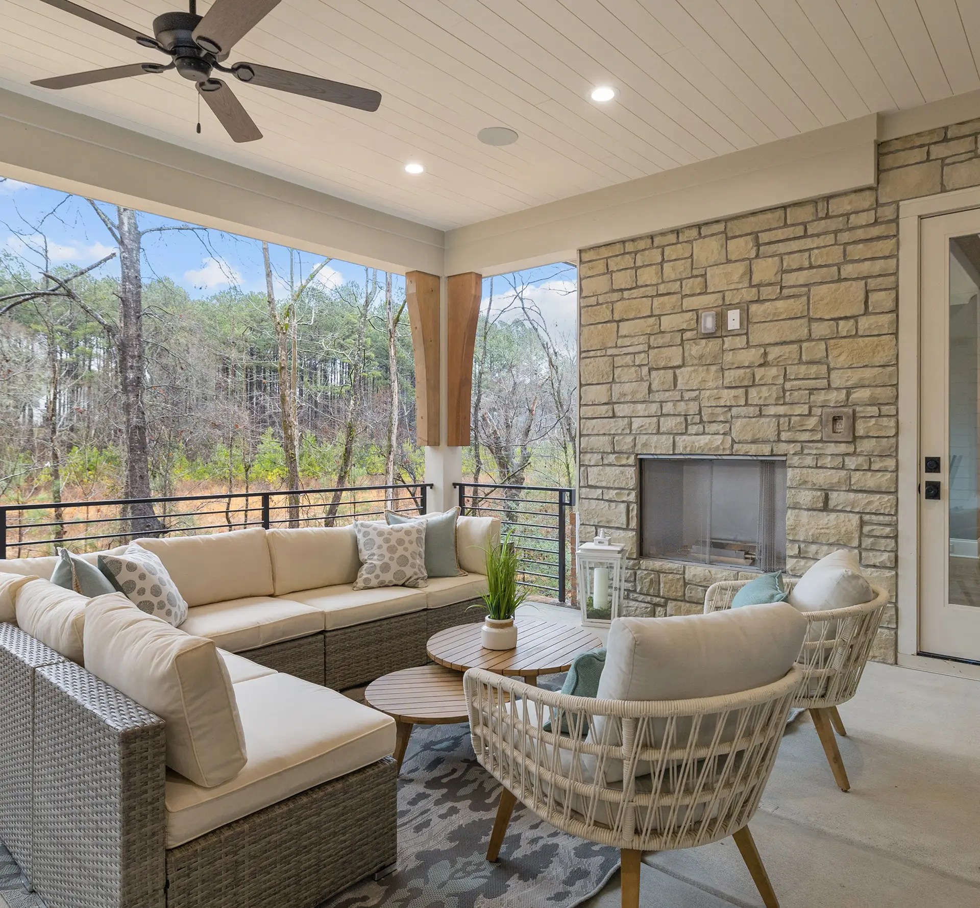 CustomHome-Carousel 15