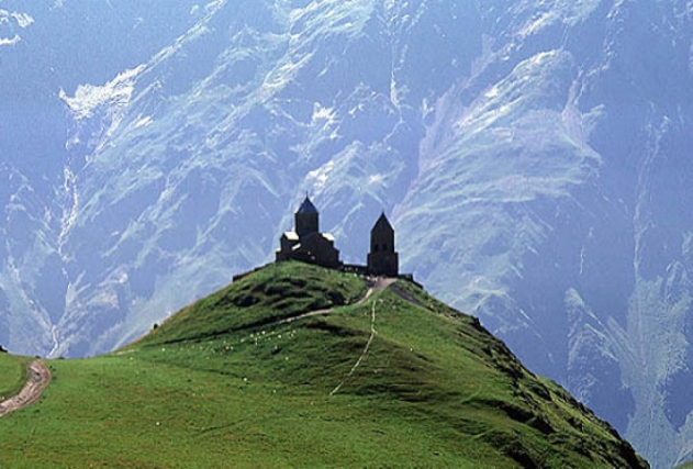 Это очень древний город, фактически сердце грузинской цивилизации, столица грузии . Categories Ekskursii Iz Bakuriani I Borzhomi Tkemali Tour Puteshestviya Po Gruzii