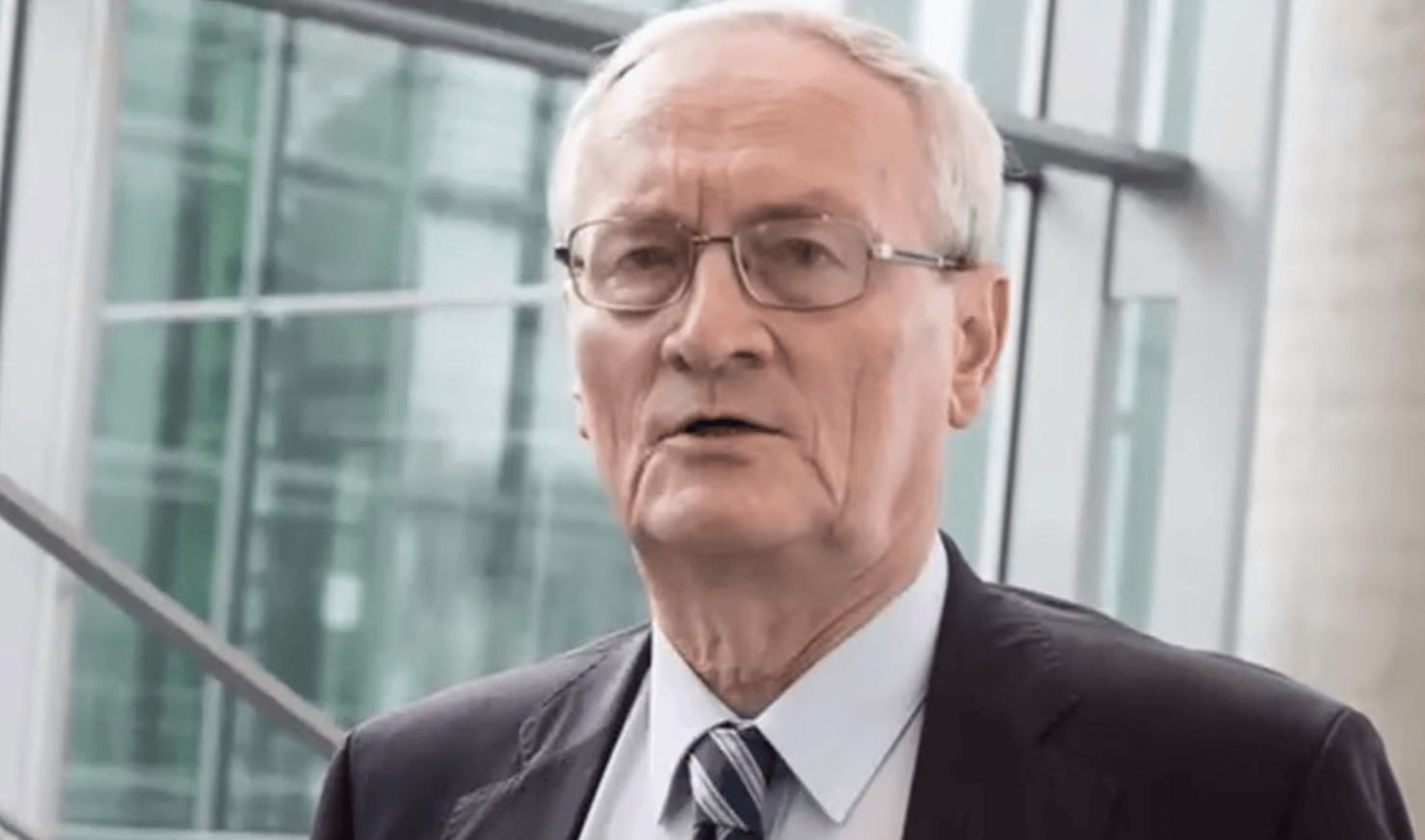 Ex-BND-Chef Hanning festgenommen, Tatverdacht: Landesverrat
