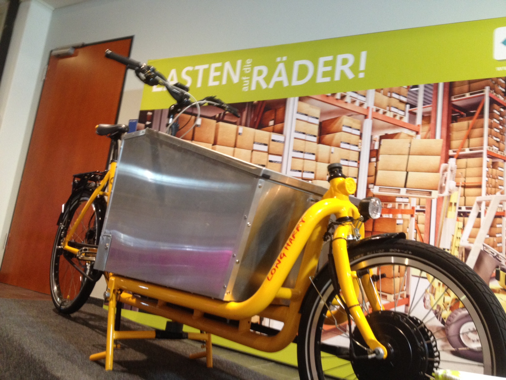 kraftvoller 8fun Vorderradantrieb im Long Harry Cargobike von Pedalpower