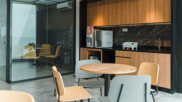 Commercial kitchen