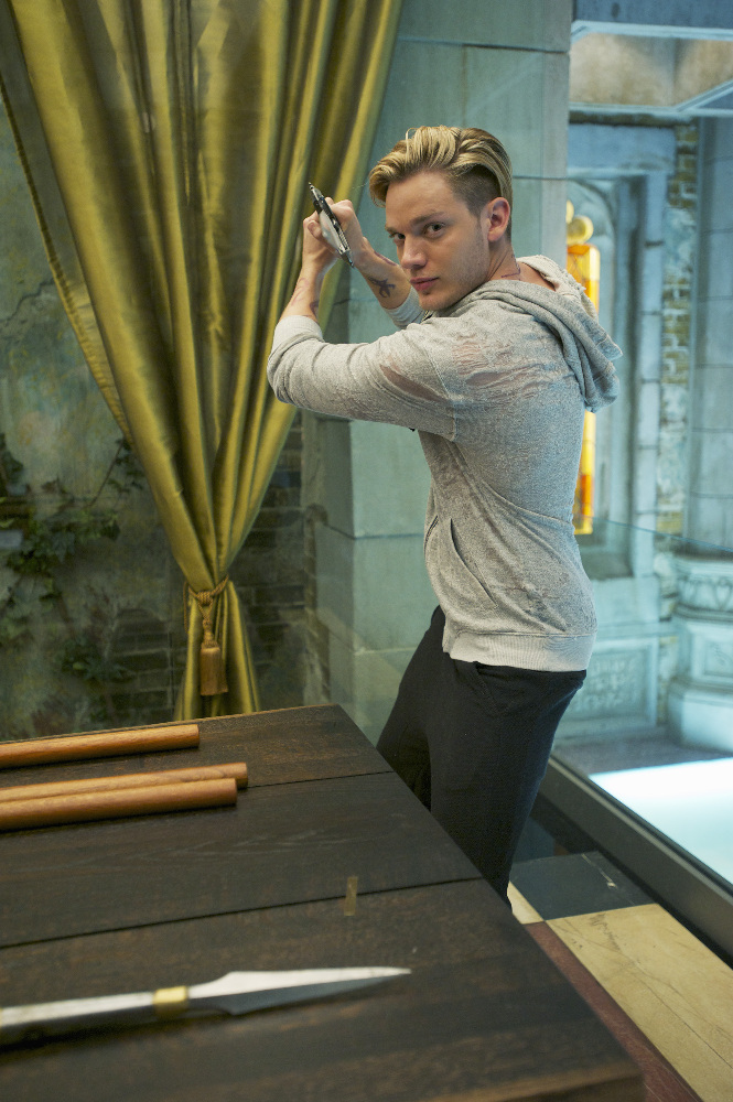 SHADOWHUNTERS - "Moo Shu To Go" - Alec finds himself torn between duty and loyalty to Jace in “Moo Shu to Go,” an all-new episode of “Shadowhunters,” airing Tuesday, February 9th at 9:00 – 10:00 p.m., EST/PST on Freeform, the new name for ABC Family. (Freeform/Sven Frenzel) DOMINIC SHERWOOD