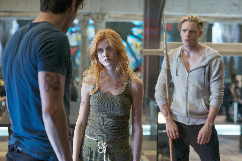 SHADOWHUNTERS - "Moo Shu To Go" - Alec finds himself torn between duty and loyalty to Jace in “Moo Shu to Go,” an all-new episode of “Shadowhunters,” airing Tuesday, February 9th at 9:00 – 10:00 p.m., EST/PST on Freeform, the new name for ABC Family. (Freeform/Sven Frenzel) KATHERINE MCNAMARA, DOMINIC SHERWOOD