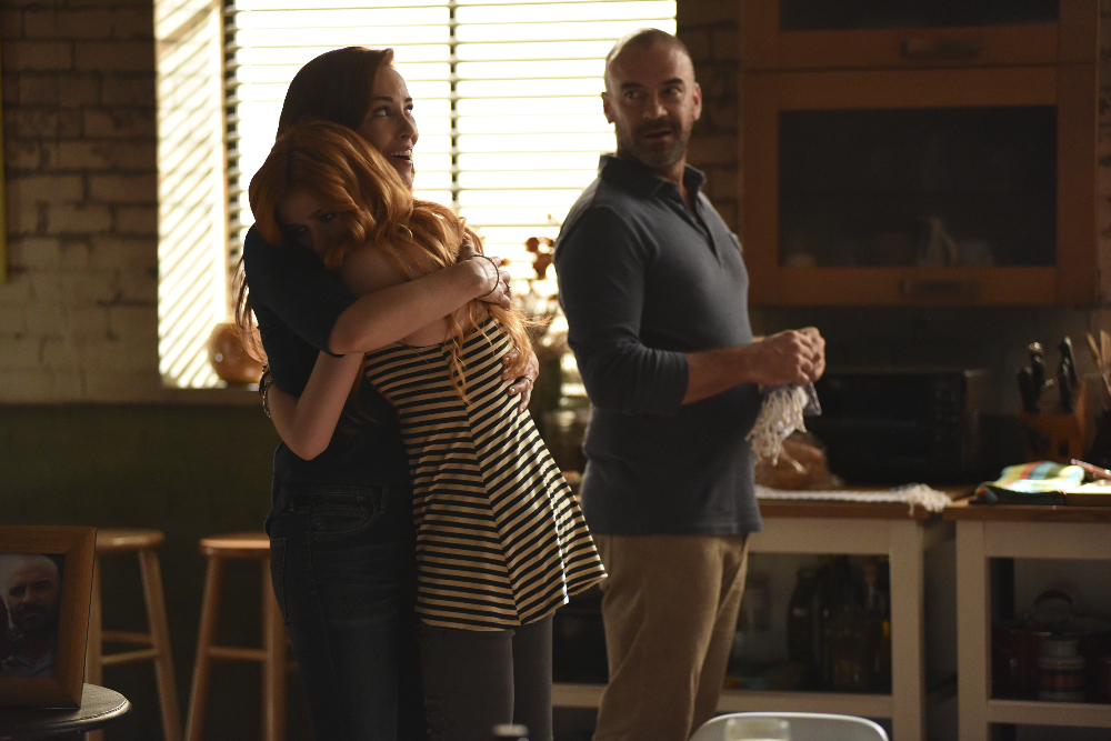 SHADOWHUNTERS - "The World Inverted" - Clary finds herself is a strange reality in "This World Inverted," an all-new episode of "Shadowhunters," airing TUESDAY, MARCH 15 (9:00 - 10:00 p.m., EST) on Freeform, the new name for ABC Family. (Freeform/John Medland) MAXIM ROY, KATHERINE MCNAMARA, ALAN VAN SPRANG