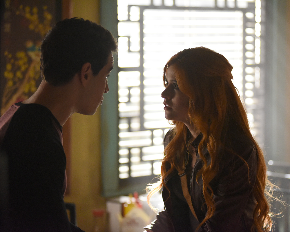 SHADOW HUNTERS - "Blood Calls to Blood" - With the help of a new ally, Clary and Jace attempt to rescue Jocelyn in "Blood Calls to Blood," an all-new episode of "Shadowhunters," airing TUESDAY, MARCH 22 (9:00-10:00 p.m. EDT) on Freeform. (Freeform/John Medland) ALBERTO ROSENDE, KATHERINE MCNAMARA
