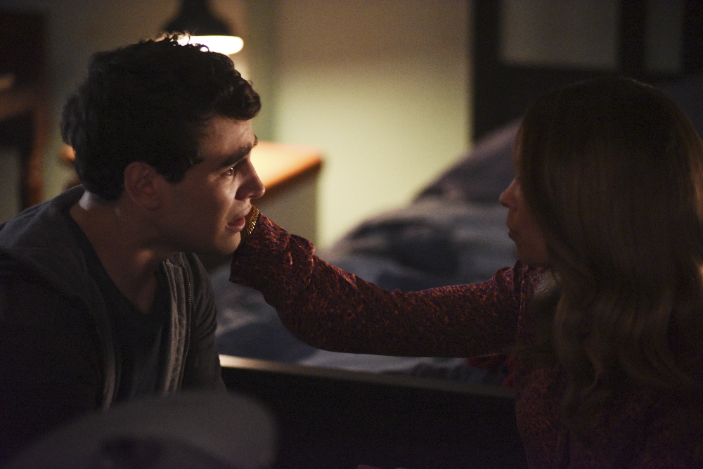 SHADOWHUNTERS - "Dust and Shadows" - Clary takes desperate actions after the attack on the Institute in “Dust and Shadows,” an all new episode of “Shadowhunters,” airing MONDAY, JANUARY 30 (8:00 – 9:00 PM EDT) on Freeform. (Freeform/John Medland) ALBERTO ROSENDE