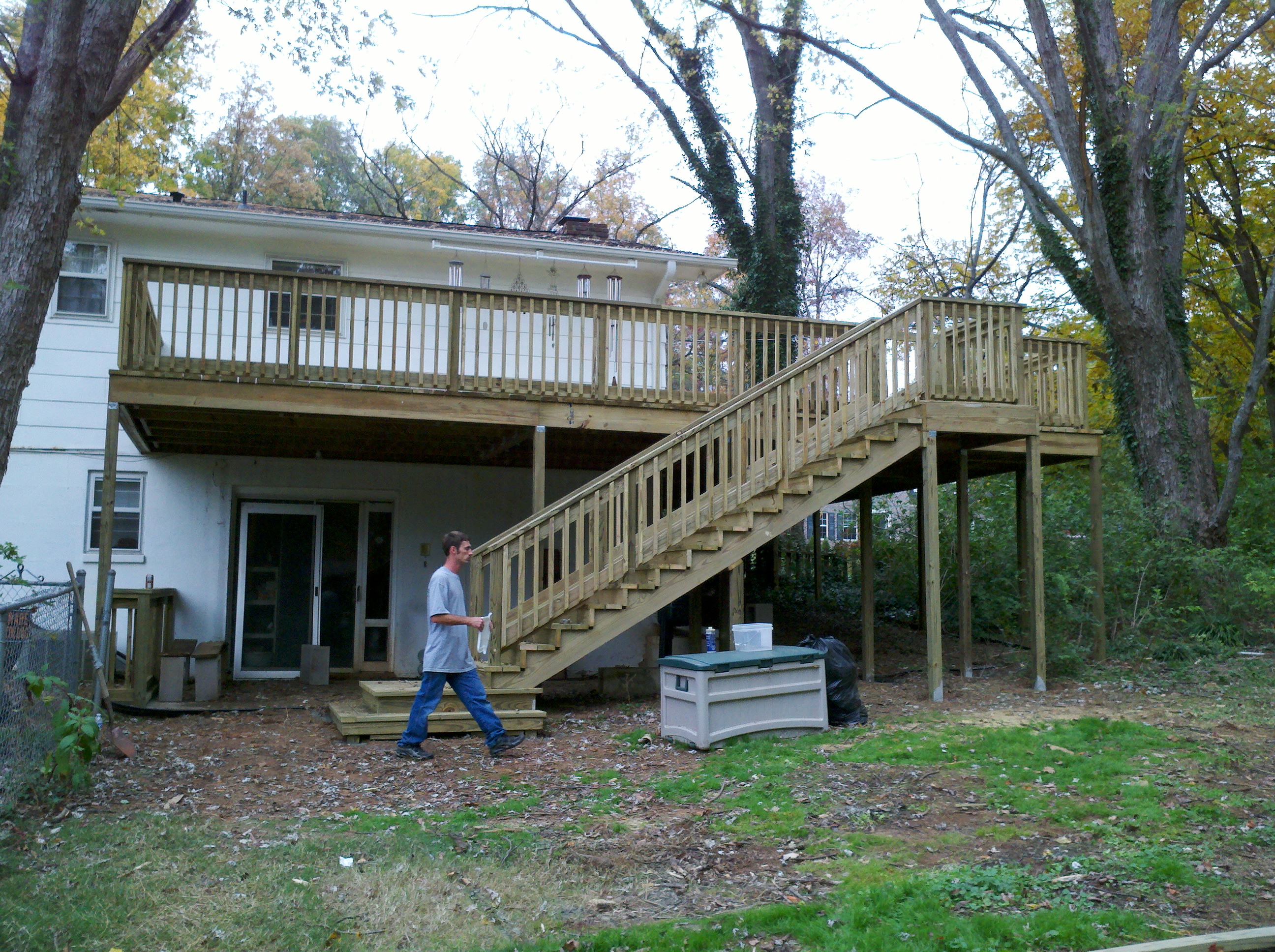 Finished deck – deck in Knoxville TN by The Deck Builder