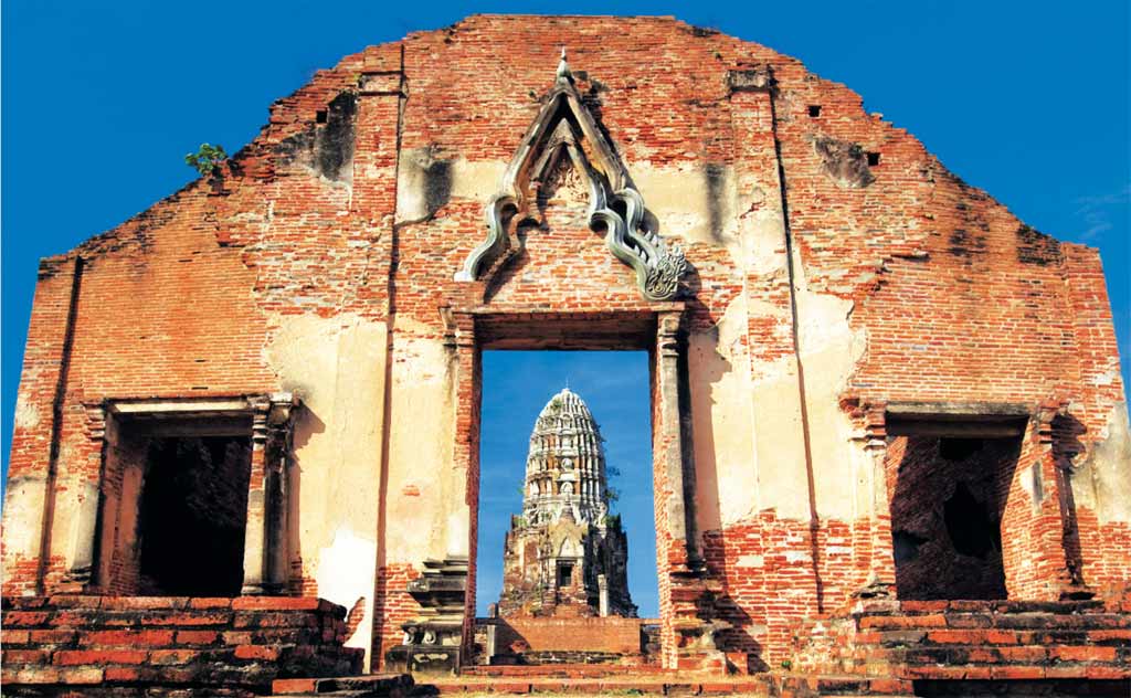 Ayutthaya Temples: Wat Ratchaburana in Ayutthaya, Thailand