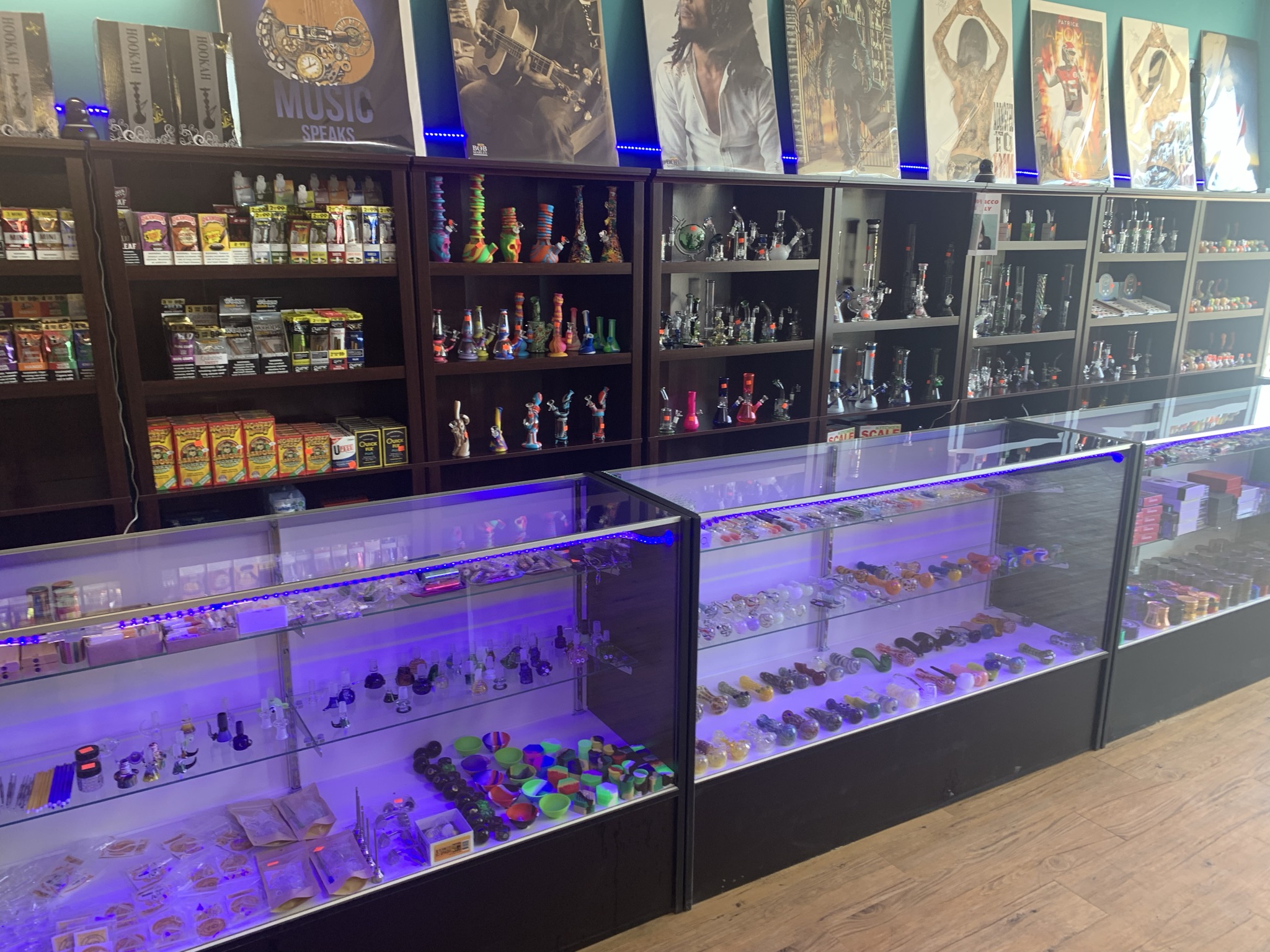 smoke-head-cigarette-hookah-shop-Kansas-City