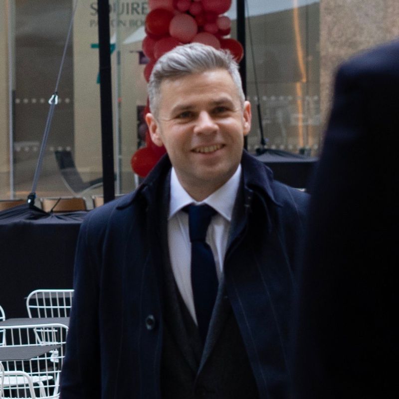 Toby Lawson Portfolio - Elegant Minimal Photo - 8K