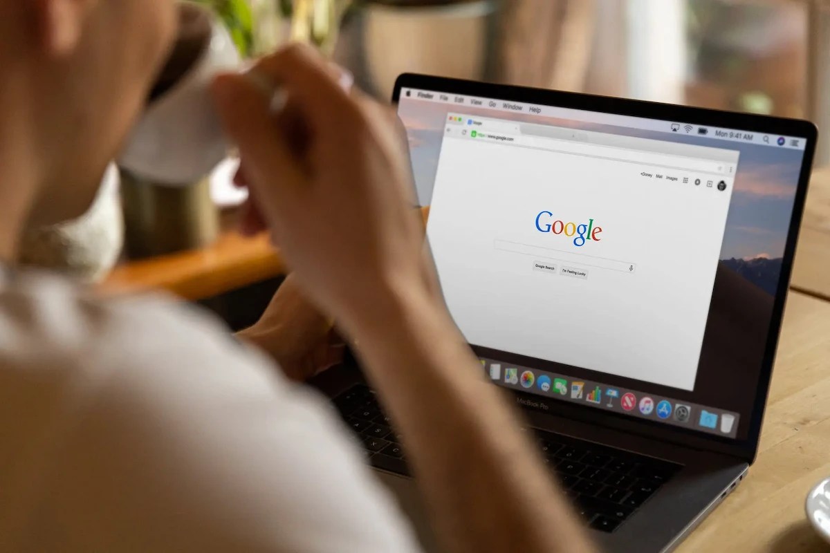Cara menaikkan website di google