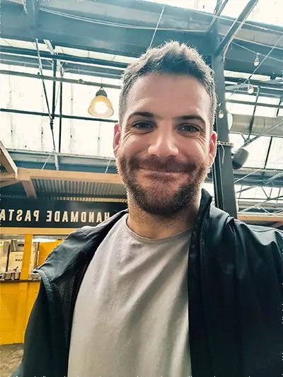 Nicola Casari, Applications engineer at ToffeeX