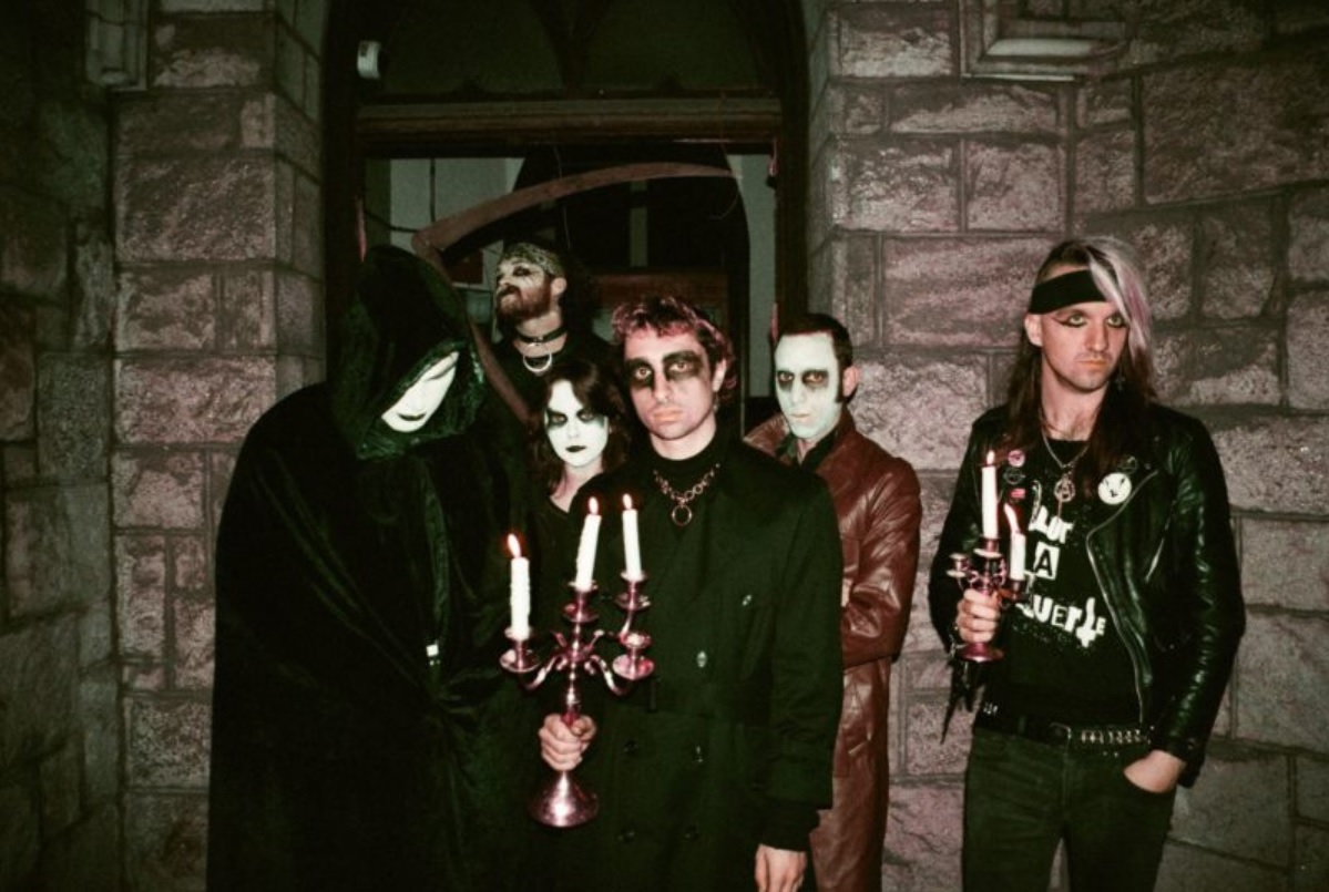 Devil Master – Black Flame Candle: A Video Breakdown – The Toilet