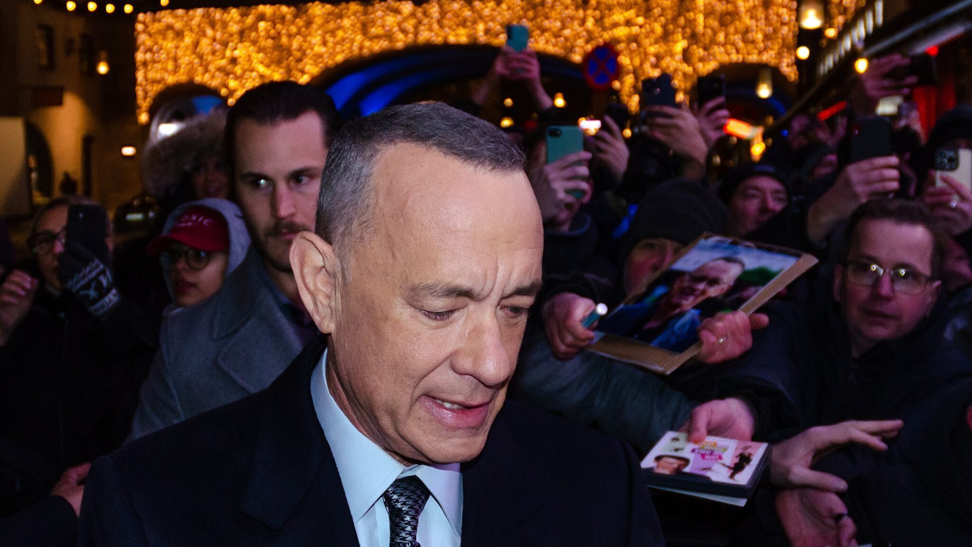 tom hanks profile_tokoh.co.id