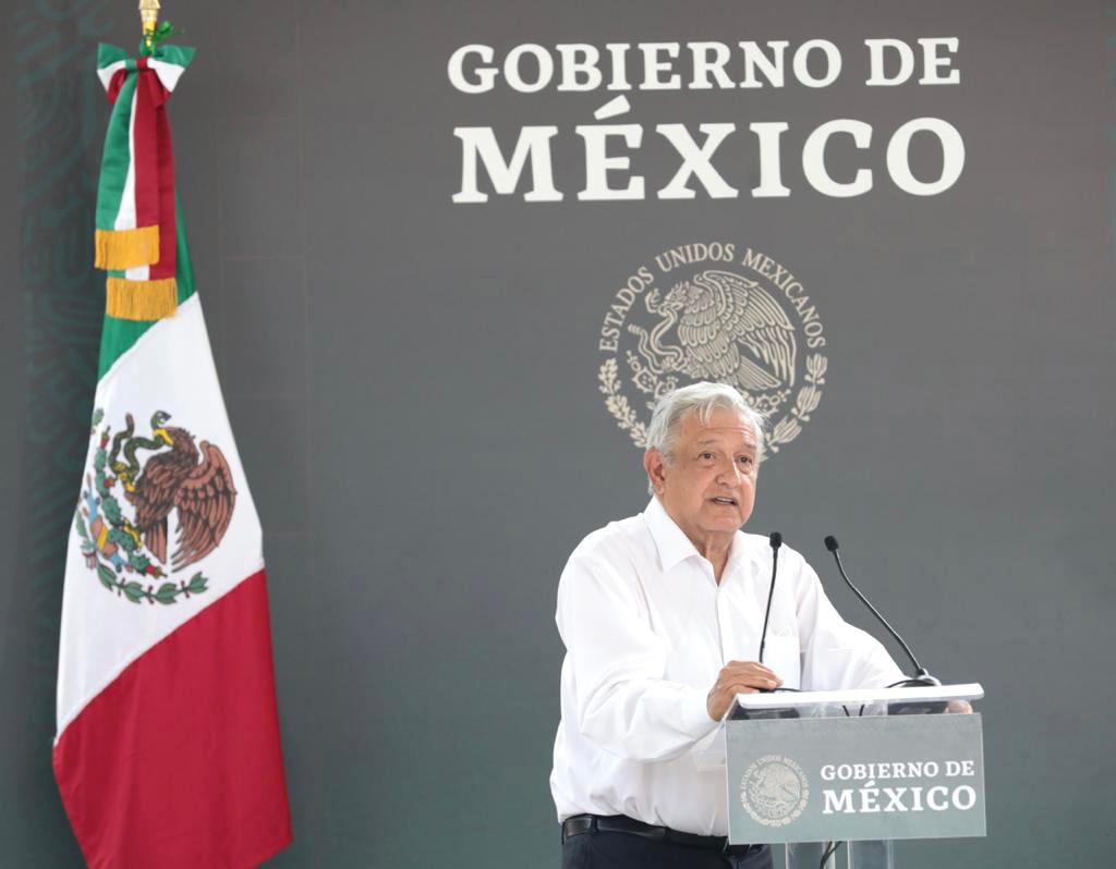 el presidente Andrés Manuel López Obrador, informó que uno de los tramos del tren será elevado para evitar el daño ecológico.