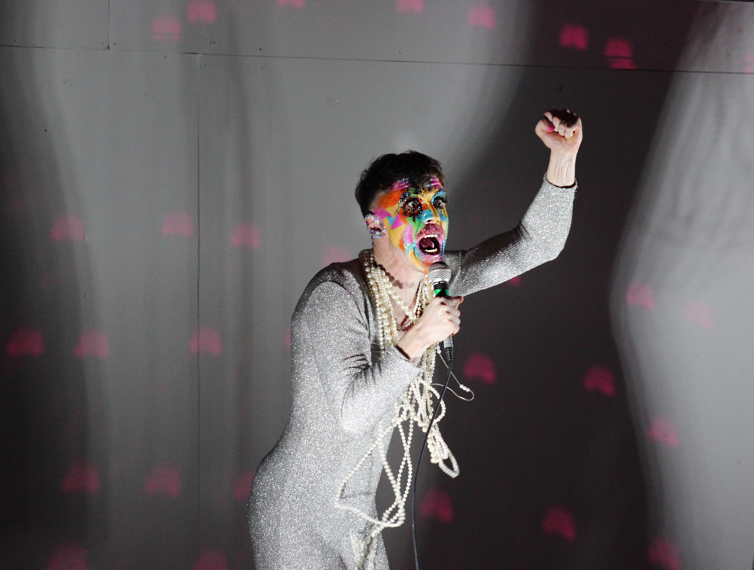 Stephen Quinn (Stefan Fae) in Overfired. Photo by Carla Rogers.