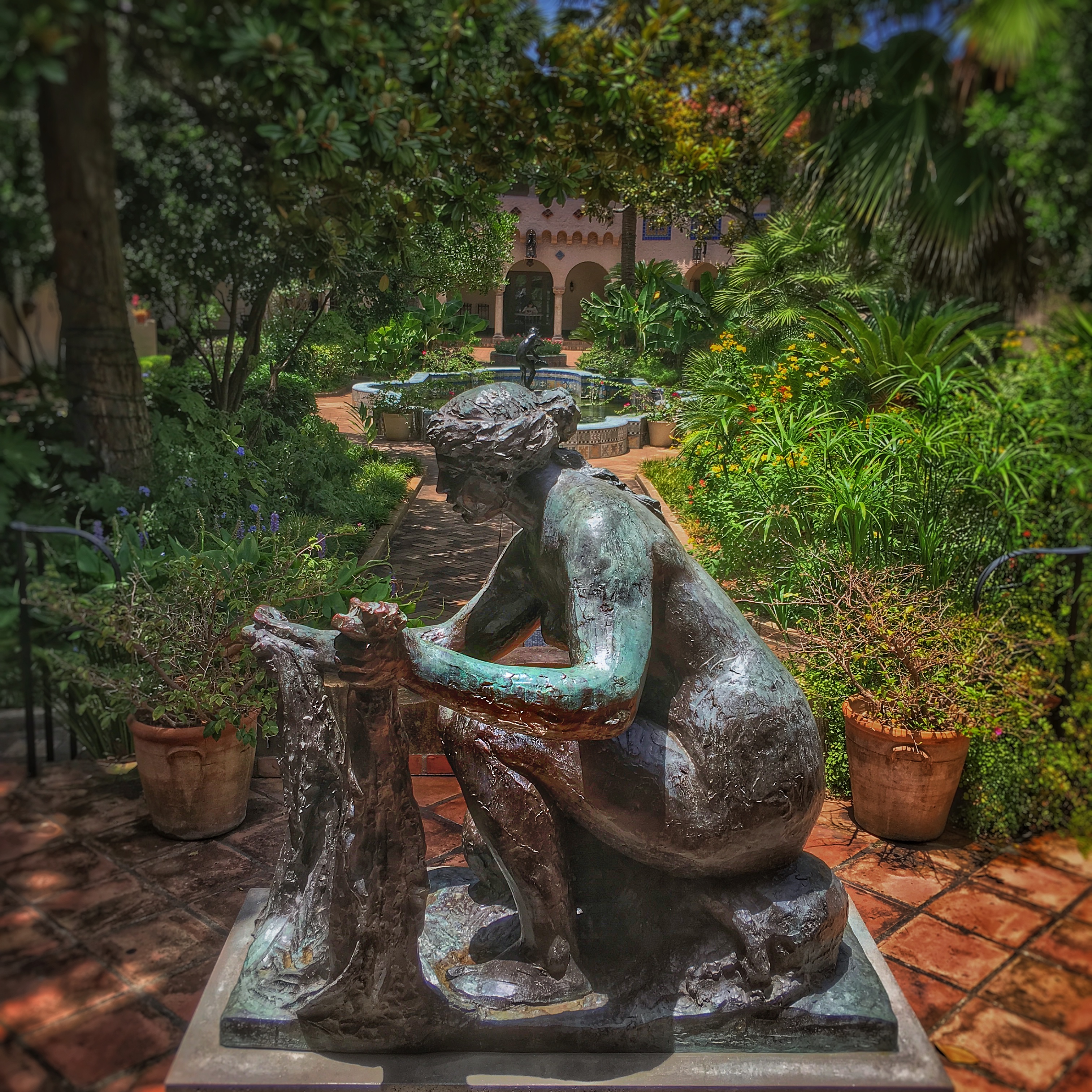 mcnay renoit statue