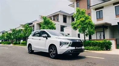 Taxi 7 chỗ Sài Gòn đi Cam Ranh rộng rãi, thoải mái