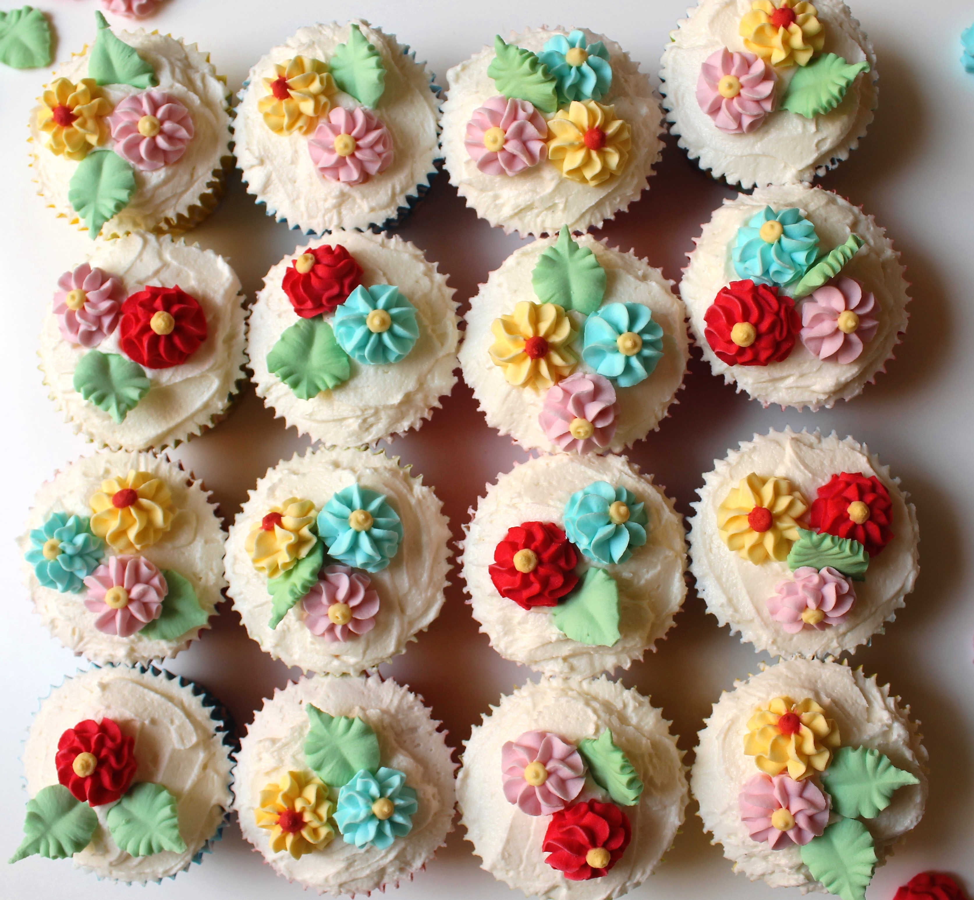 Vanilla Cupcakes with Buttercream Frosting