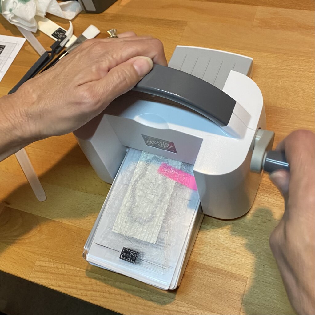 Die cut sentiment using label die