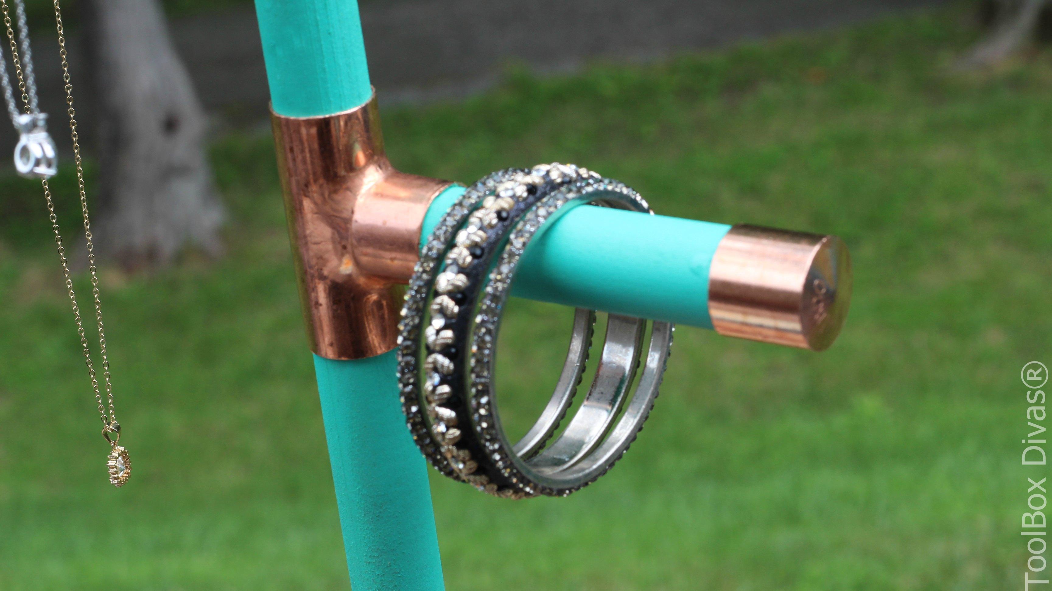 Super easy diy customizable jewelry stand