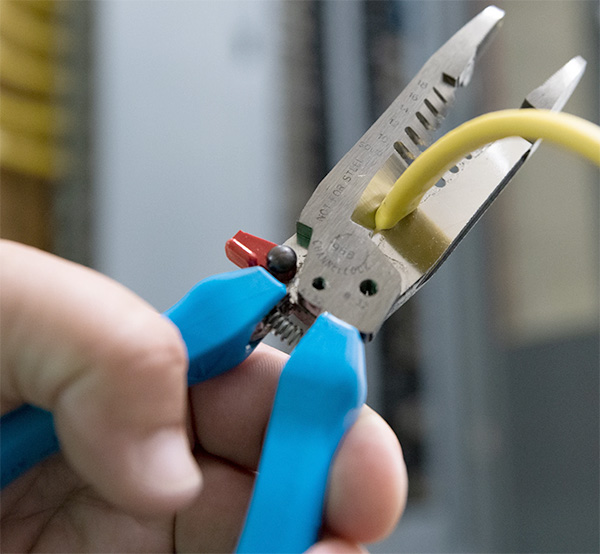 Channellock Wire Strippers in Action