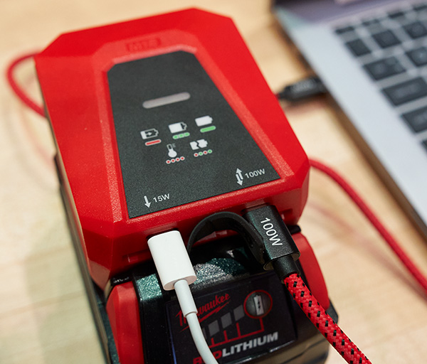 Milwaukee Top-Off USB-C Charging M18 Battery