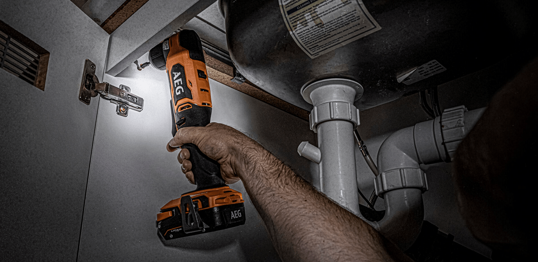 Best Right Angle Drills 2024: Reviews + Buying Guide