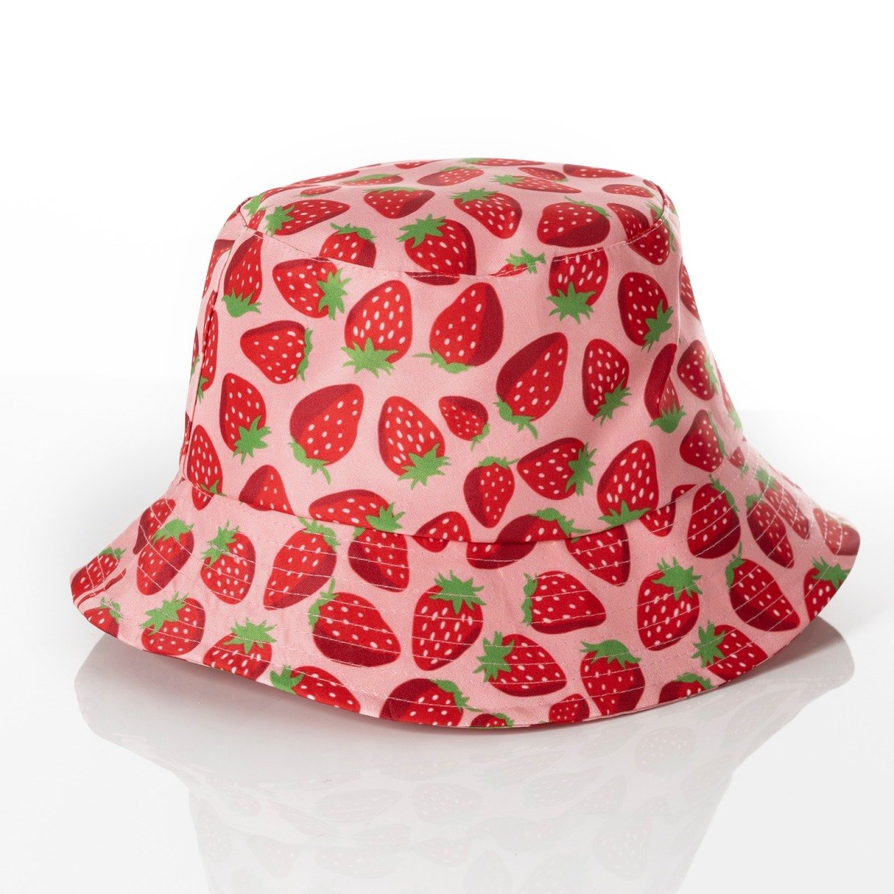 STRAWBERRY BUCKET HAT