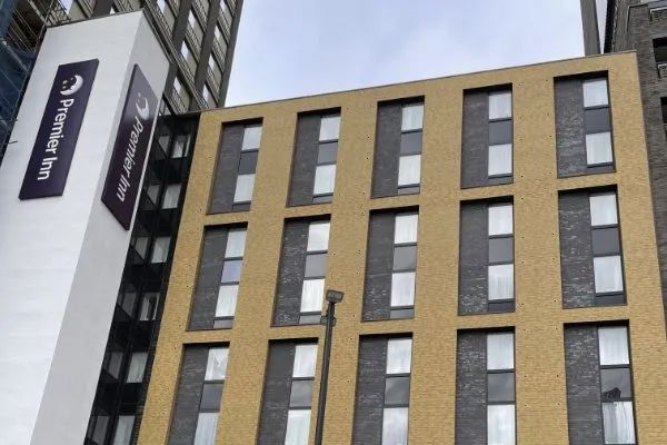 Topek Cladding And Rainscreen Facades Building Refurbishment - Modern Light Image - Full HD