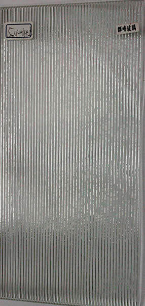 小冰柱玻璃小冰柱玻璃 有三種厚度 分別是4mm 5mm及8mm 小冰柱玻璃可強化或膠合 也可 Cody Bulter
