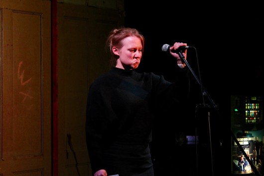 Hannah Geheimsein Finale Fem Slam Hannah Geheimsein im Finale beim TIPS Fem Slam September 2018 im Beyerhaus