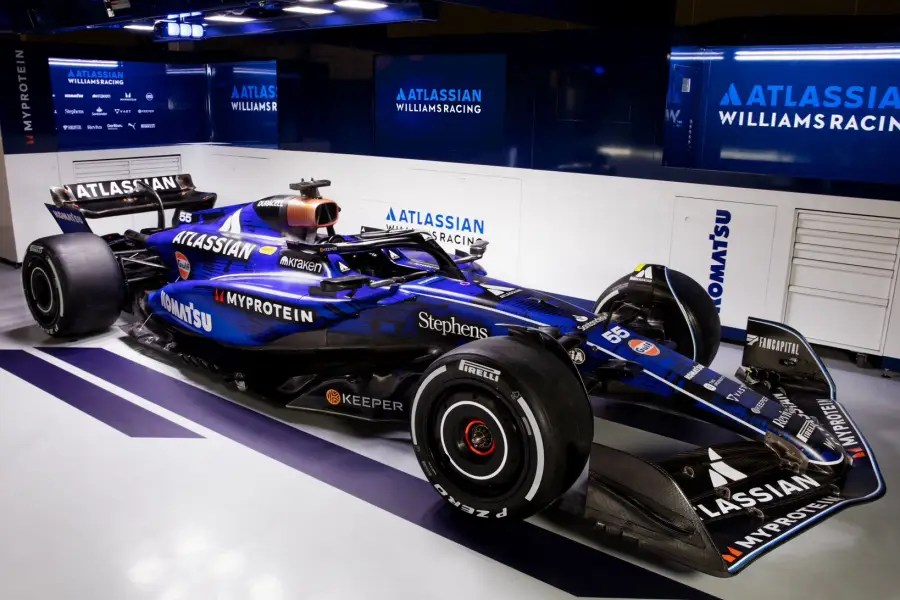 動画】サインツ加入のウィリアムズ、限定カラー発表！AI活用で競争力